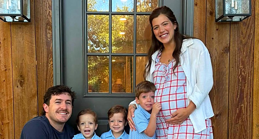 Carter's whole family on the front steps